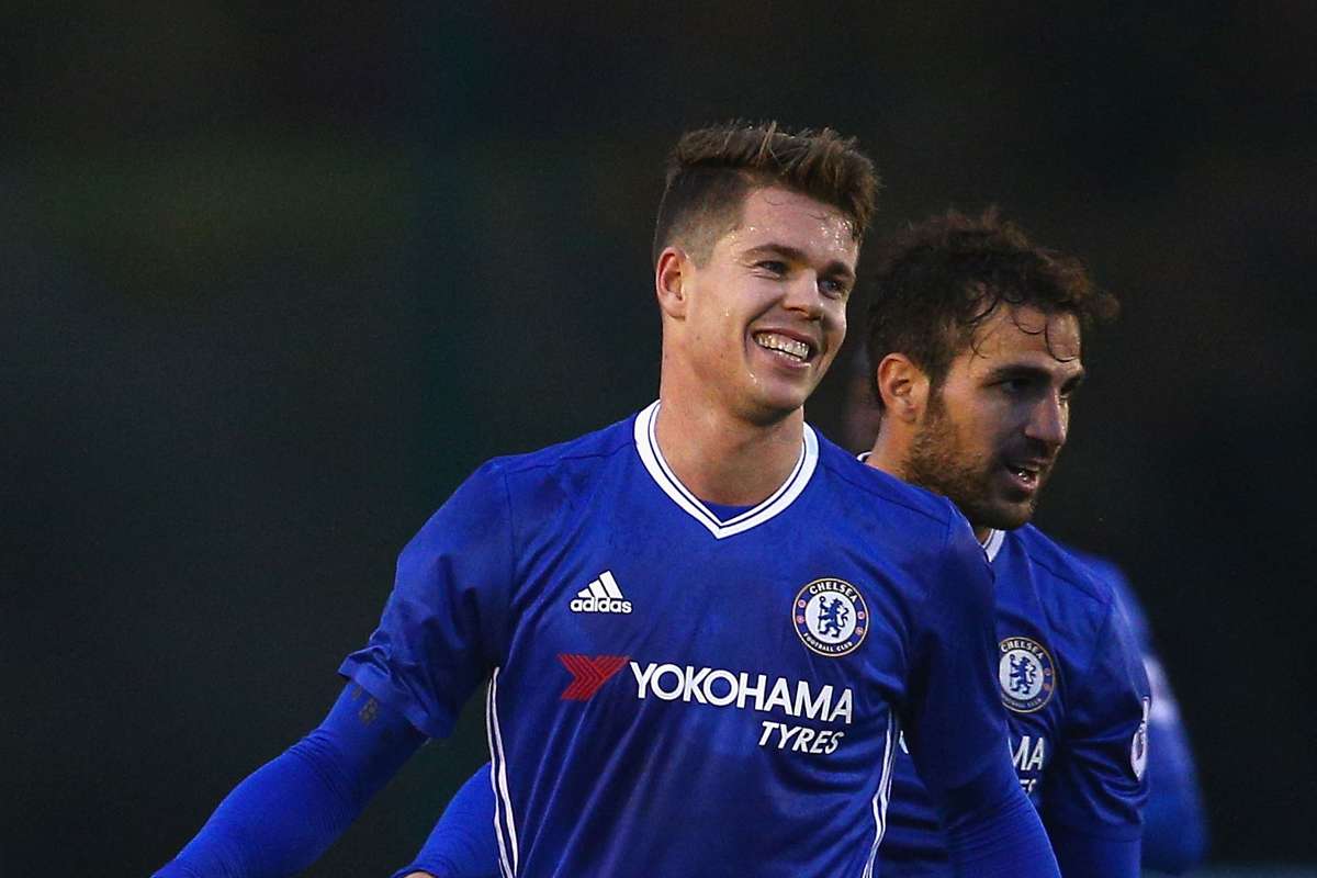 Van Ginkel signs new Chelsea deal seven yea