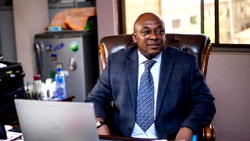 Ghanaian minister resigns over COVID-19 protocol breach