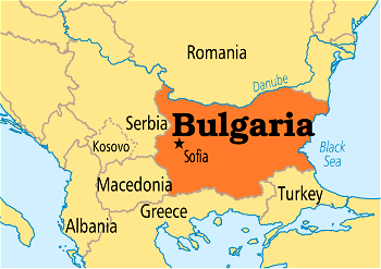 Bulgarian president calls on ‘mafia-type’ government to resign