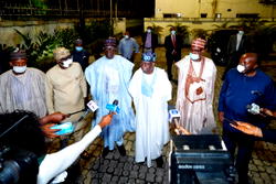 APC reconciliation: Buni, members caretaker c’ttee in closed door meeting with Tinubu