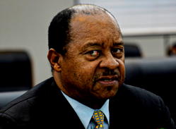 COVID-19: Zimbabwe sacks health minister over $20 million scam