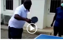 VIDEO: Abia gov, Ikpeazu engages Dr Achilihu in table tennis exercise