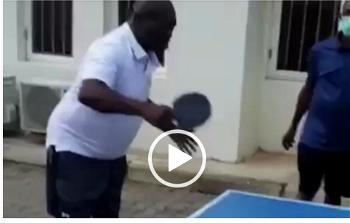 VIDEO: Abia gov, Ikpeazu engages Dr Achilihu in table tennis exercise