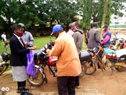 COVID-19: Corona student distributes sanitisers, face masks to communities