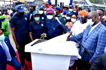 Sanwo-Olu flags off 13.65Km Oshodi-Abule-Egba BRT corridor, charges residents to take ownership
