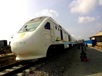 Lagos-Ibadan rail: Crowd cheers Amaechi, Mohammed as duo ride on new trains