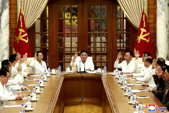 North Koreans leave Malaysia after ties cut over US extradition row