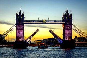 London’s Tower Bridge gets stuck