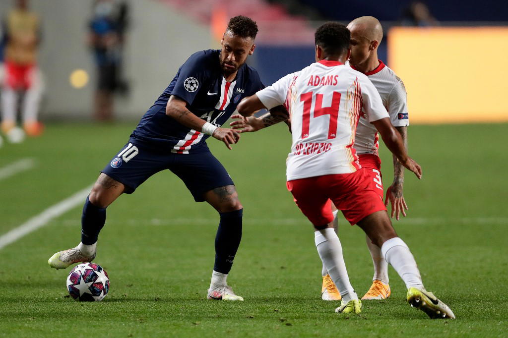 Neymar's PSG Cruise Into Champions League Final