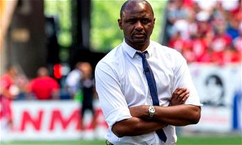 Nice coach Vieira ‘worried’ after two players contract virus