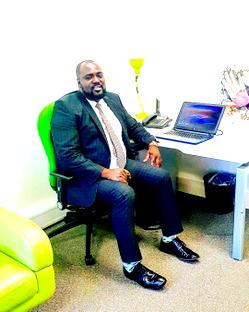 Policemen in Nigeria frustrating my coming come — UK based Nigerian raises alarm