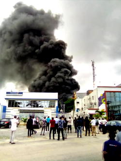 Truck, car destroyed in Lagos as fire guts Access Bank building