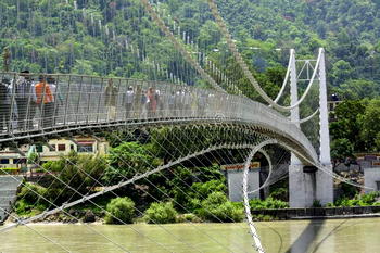 French woman arrested for making naked video on Indian holy bridge