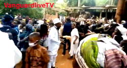 Osun-Osogbo Int’l festival: Solution seekers, devotees offer prayers to Osun goddess (VIDEO)