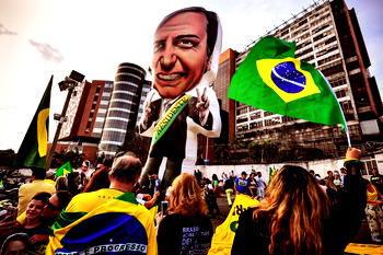 Facebook bans profiles of radical Bolsonaro supporters worldwide