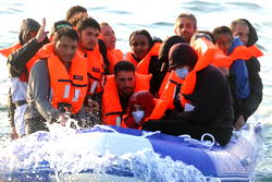 Number of migrants landing in Italy more than doubles in past year