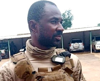 Mali junta chief visits ousted president in hospital