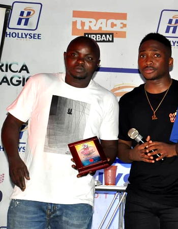 Popular promoter ‘Basebaba’ grabs award for best entertainment blogger