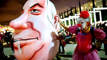 Israelis protest against second coronavirus lockdown