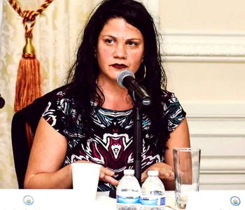 US professor who posed as black woman quits university