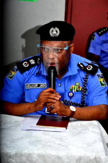 Police smash car snatching syndicate, apprehend 7 others in Calabar
