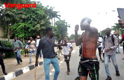 #ENDSARS: VIDEO: Thugs invade protest scenes in Lagos