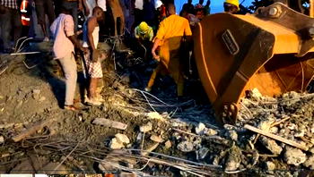 VIDEO: 6 die, 10 rescued as three-storey building collapses in Lagos