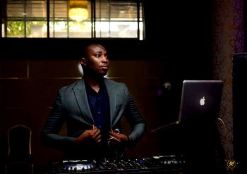 Why I specialise in weddings – DJ Mobi