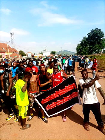 Stop attacking #EndSARS protesters with hired hoodlums, policemen, PANDEF warns