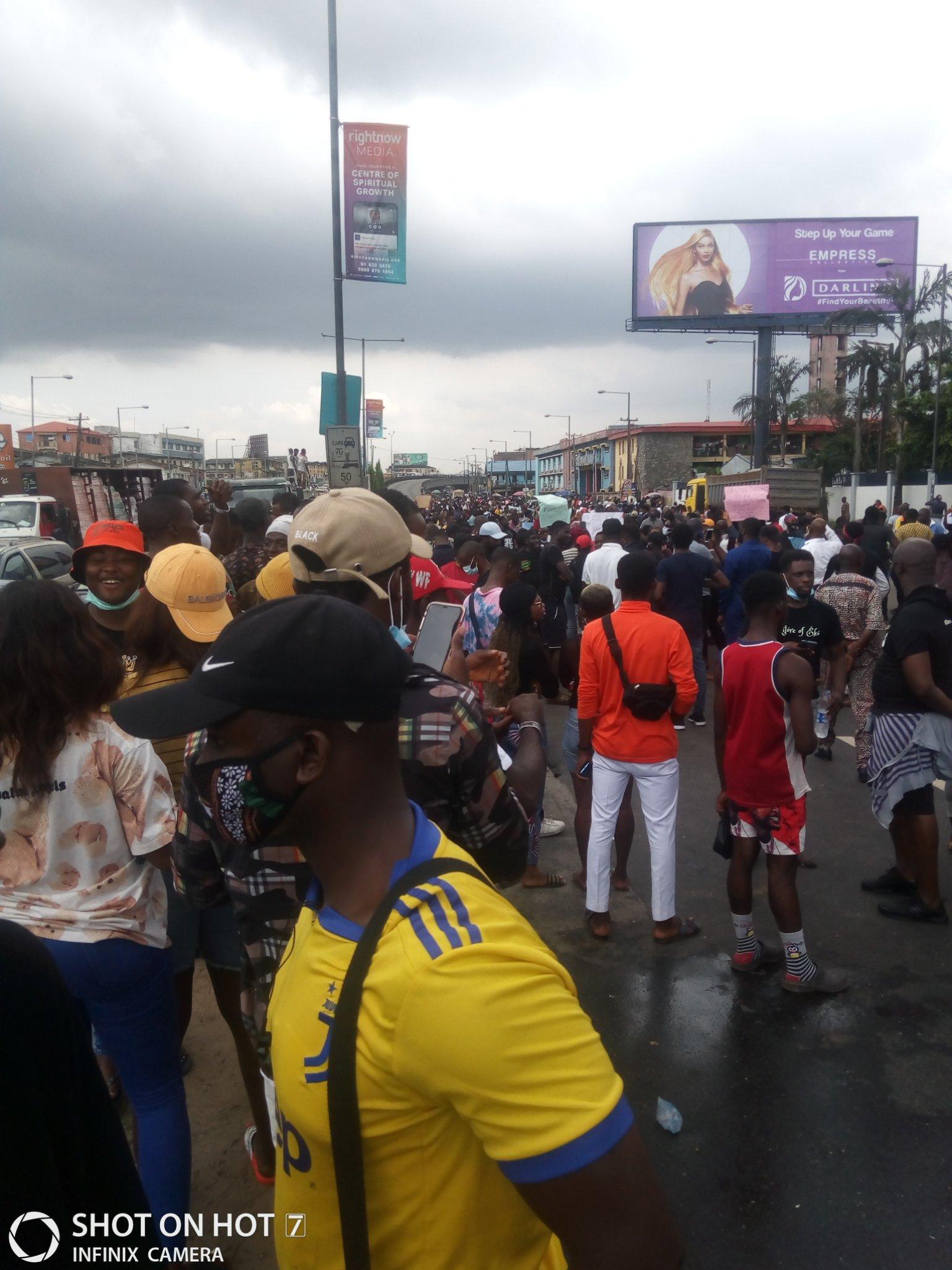 ENDSARS protest continues in Abuja with a new twist
