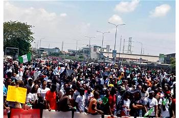 Labour unions decry killing of innocent protesters in Lagos