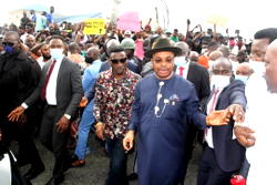 #EndSARS: Gov Emmanuel lauded for addressing protesters