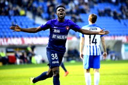 Highly-rated midfielder Onyeka suffers knock in Eagles training