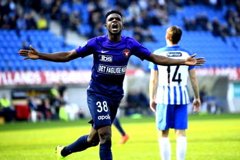 Highly-rated midfielder Onyeka suffers knock in Eagles training