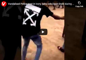VIDEO: End SARS protesters vandalise police post in Ogun