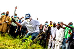 Kwara Gov leads clearing of schools ahead resumption