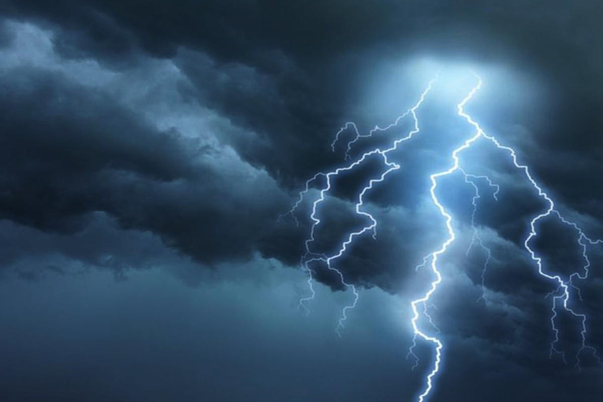 Lightning kills 2, injures 5 others in Delta