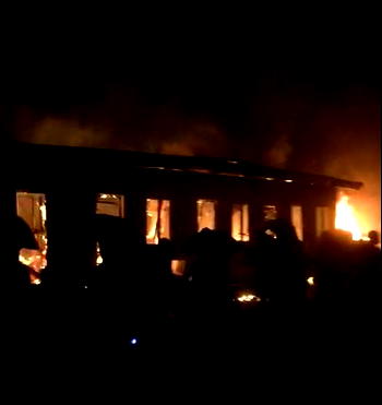 Breaking: Hoodlums set warehouse ablaze, cart away palliatives in Cross River