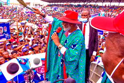 ONDO DECIDES: Akeredolu is a good brand, reelect him ― Buhari