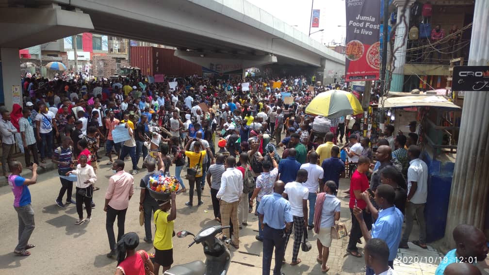 #EndSARS protesters shut Alausa Secretariat