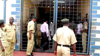 Correctional Service suspends senior official over recruitment scam
