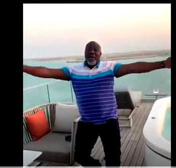 ‘Life is for the living, when you have it, spend it’ – Dino Malaye sings on boat cruise [VIDEO]
