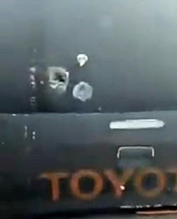  [VIDEO] 2 dead as robbers attack bullion van in Lagos; ex-IG, Tafa Balogun, begs policemen