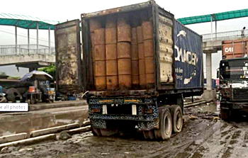 Day 3: Container of toxic waste still abandoned as NESREA says tests’re ongoing