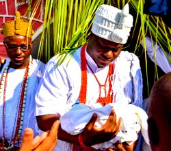 Ooni receives Prince Aderemi, releases pictures to public