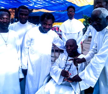 CCC Itedo Oluwa Model Parish celebrates Apostle Remi Olabanji With ‘Living Icon’ Award