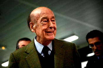 Ex-French president, Giscard d’Estaing, dies of COVID-19 at 94