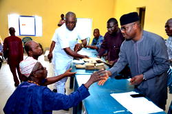 Ondo Rep member, Hon Gboluga Ikengboju, empowers 400 constituents