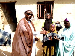 Zakzaky donates blankets, drugs, mosquito nets to IDPs