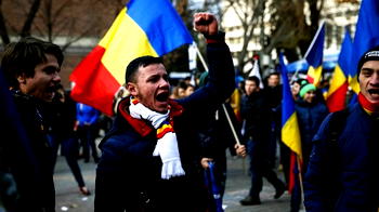 Thousands in Moldova call for government’s resignation